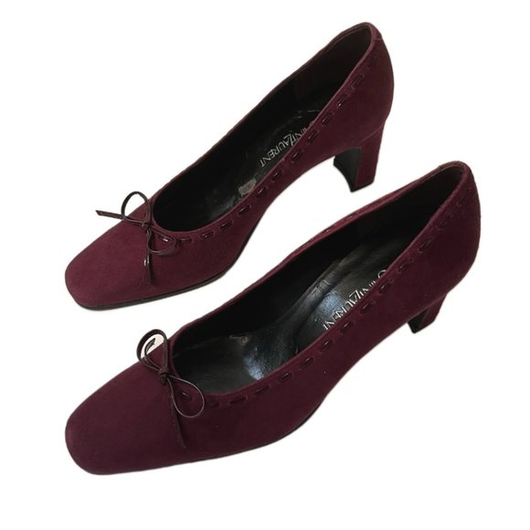 Yves Saint Laurent Burgundy Suede Laced Pumps with Small Bows. Size 36 (US 5.5) - Picture 5 of 15